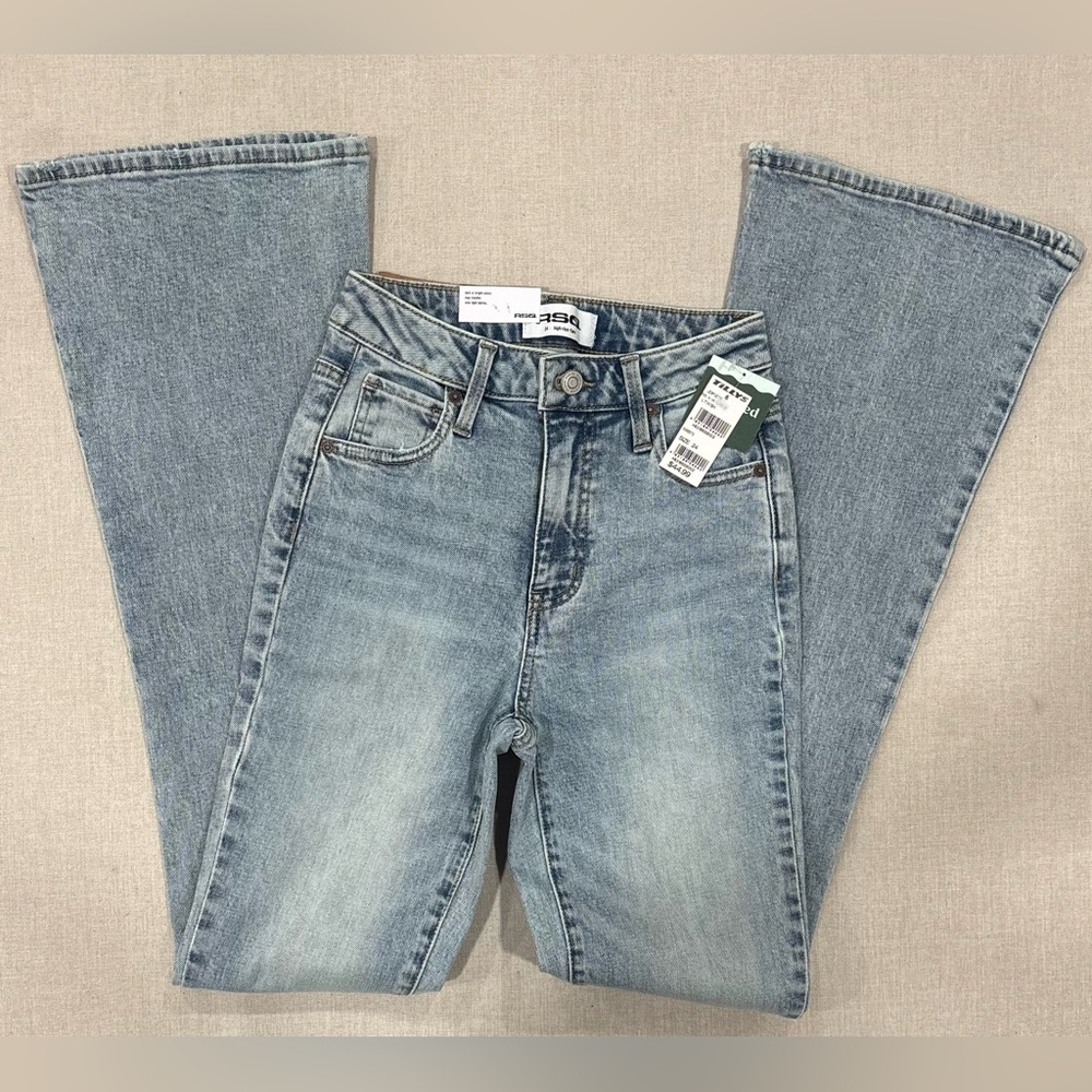 NWT Tilly’s RSQ Women's High Rise Flare Jeans Size 24 Light Wash Blue Denim New